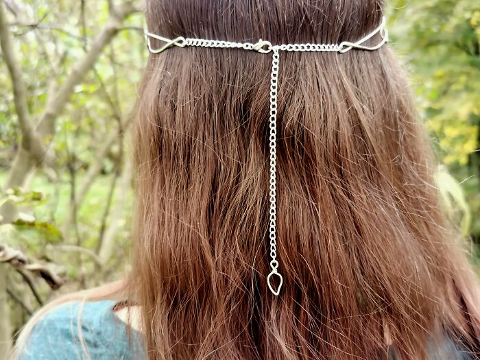 I Made An Elven Crown With Wire And A Labradorite Gemstone (8 Pics)