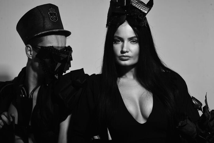 Future Eye Glasses (7 Pics)