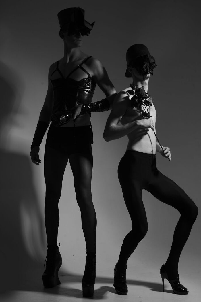 Future Eye Glasses (7 Pics)