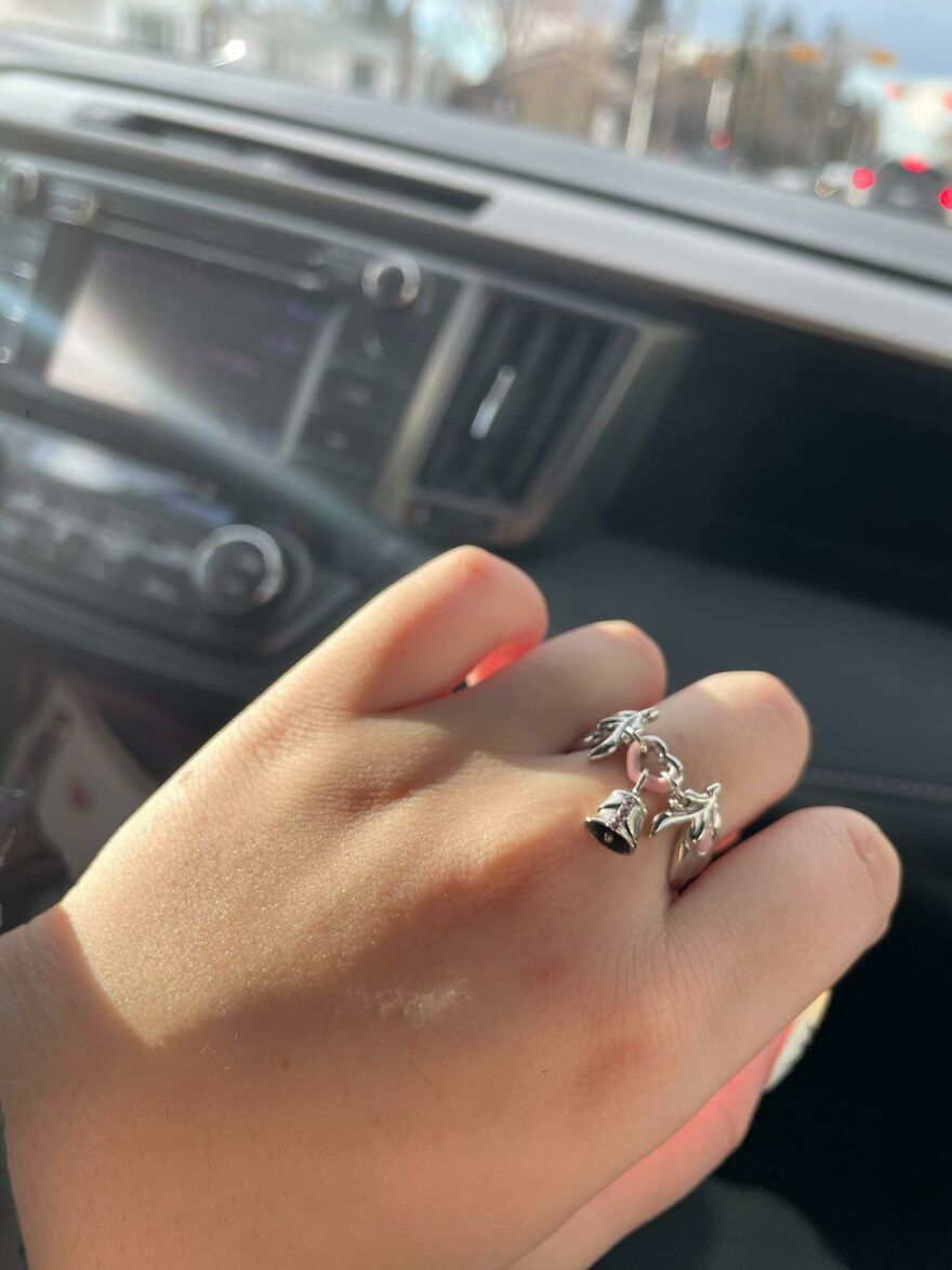 Jewelry Artist Makes Honkai Impact 3rd Custom Jewelry