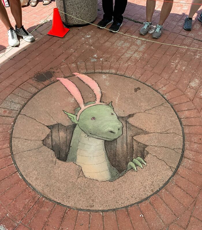 The Ephemeral Art Of Chalk. David Zinn Extracts Life From The Streets And Walls (New Pics)