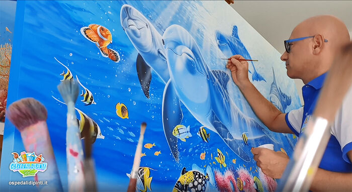 This Artist Continues To Transform Hospital Walls To Comfort Hospitalized Patients (New Pics)