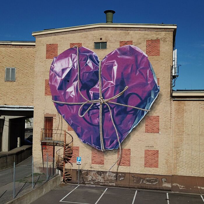 This Street Artist Brings More Joy To City Streets With His Gigantic 3D Arts