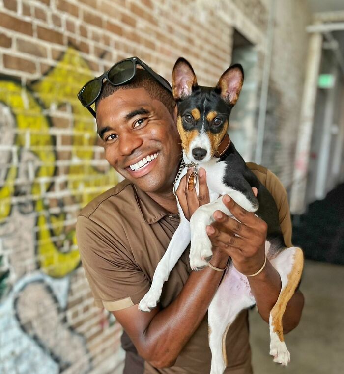 UPS Delivery Man Makes A Point Of Greeting Every Dog He Encounters (New Pics)