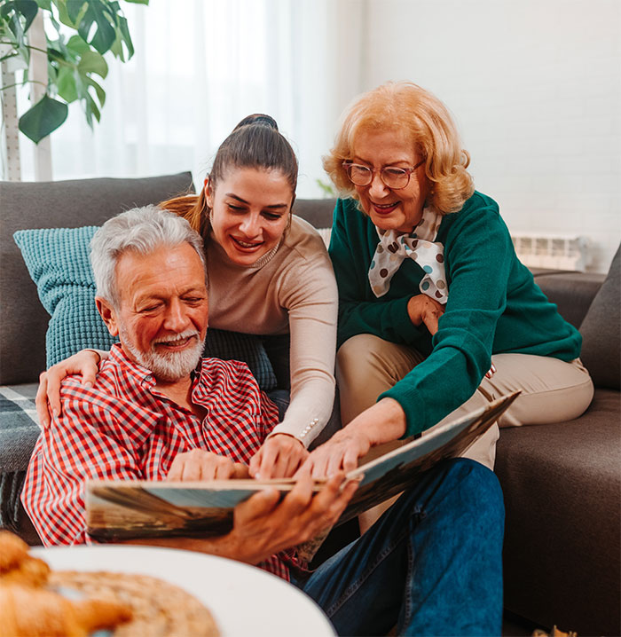 “I Feel Betrayed”: Woman Finds Out Her Parents Were Lying About Her Nut Allergy All Along “I Feel Betrayed”: Woman Finds Out Her Parents Were Lying About Her Nut Allergy All Along