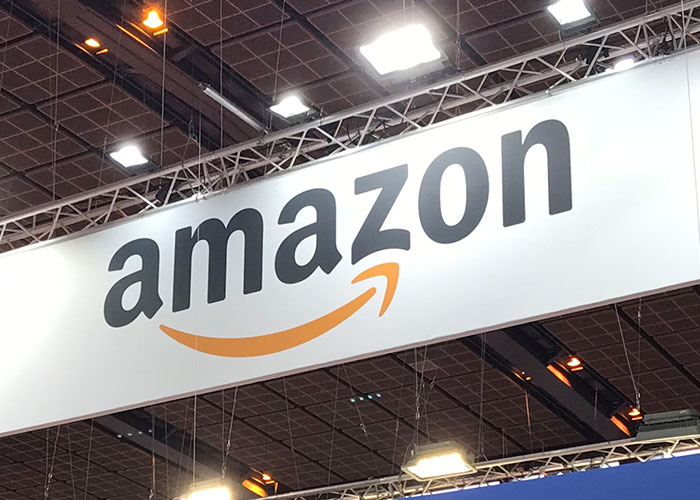 Annoyed Amazon Worker Tells People What Not To Order, And They Aren&rsquo;t Taking It Well