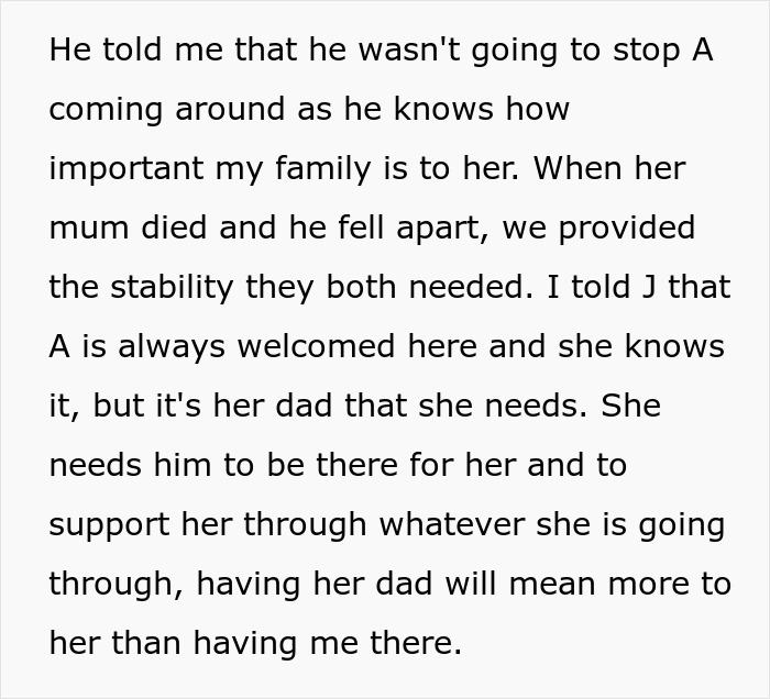 Woman Helps Daughter's Friend With Her Matted Hair, Her Dad's Fianc&eacute;e Now Says She Owes Her Money
