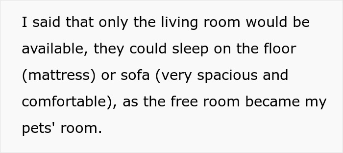 Woman Refuses To Let Homeless Parents Occupy Her Pet Room, Wonders If She's Being Cruel Woman Refuses To Let Homeless Parents Occupy Her Pet Room, Wonders If She's Being Cruel