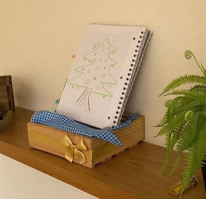 Bad-Christmas-Decorations-Tiktok-Trend