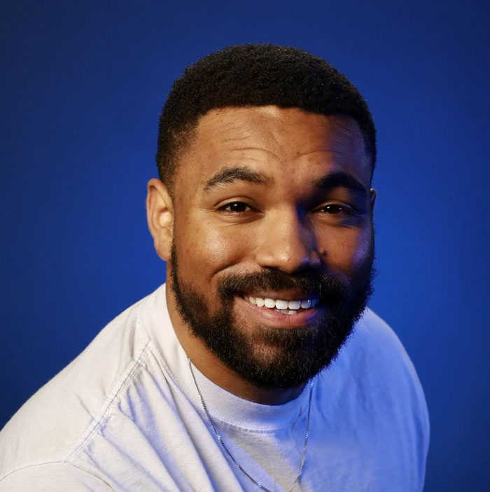 Restaurant Realizes Meat Goes Missing, Checks Cameras To Find Out Their Employee Is Eating It