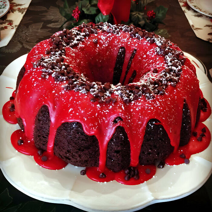 Dark Chocolate Christmas Bundt Cake