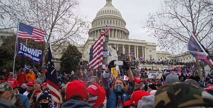 “We Can Use Fewer Idiots In The World”: 40 Cases Of Mass Stupidity That Prove People Are Dumb