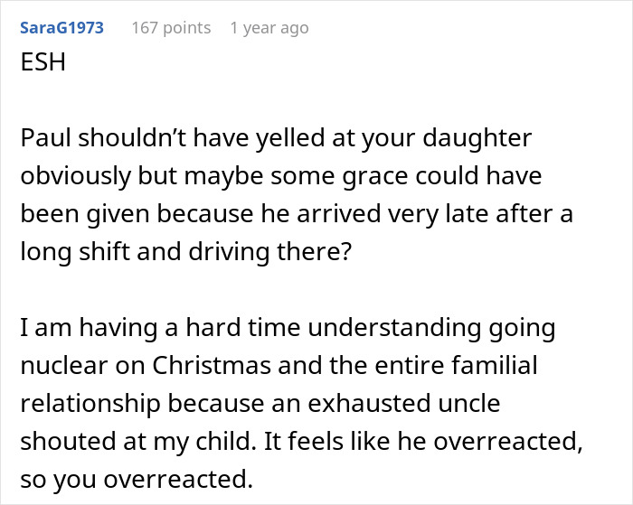 “Nobody Shouts At My Child”: Woman Accused Of Ruining Christmas After Family Gets Banned “Nobody Shouts At My Child”: Woman Accused Of Ruining Christmas After Family Gets Banned