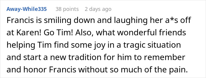 Karen Demands Grieving Neighbor Put Up Christmas Decor For Her Kids, He Maliciously Complies Karen Demands Grieving Neighbor Put Up Christmas Decor For Her Kids, He Maliciously Complies
