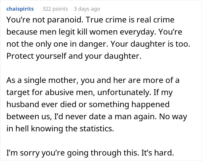 Woman Asks If She's Being Paranoid Over BF's Weird Behavior, People Tell Her To Run While She Can Woman Asks If She's Being Paranoid Over BF's Weird Behavior, People Tell Her To Run While She Can