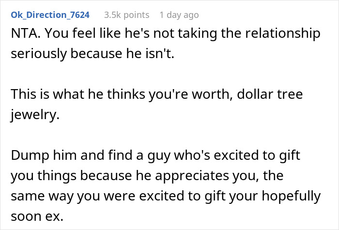 &ldquo;Kick Him To The Curb&rdquo;: The Internet Reacts After Man&rsquo;s Horrendous Christmas Gift Makes GF Cry