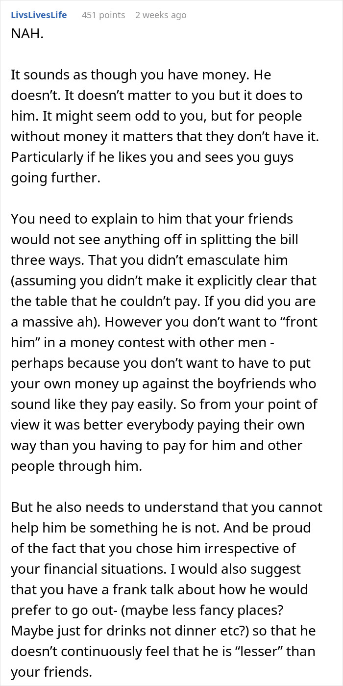 Woman Refuses To Let BF Pretend He Paid For Dinner To 'Save Face', Asks If She Was Wrong Woman Refuses To Let BF Pretend He Paid For Dinner To 'Save Face', Asks If She Was Wrong