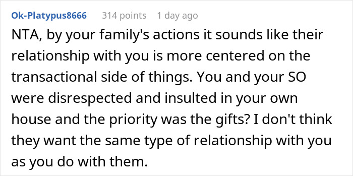 Men Take Back $100-Worth Of Gifts After Overhearing Homophobic Jokes, Family Goes Berserk