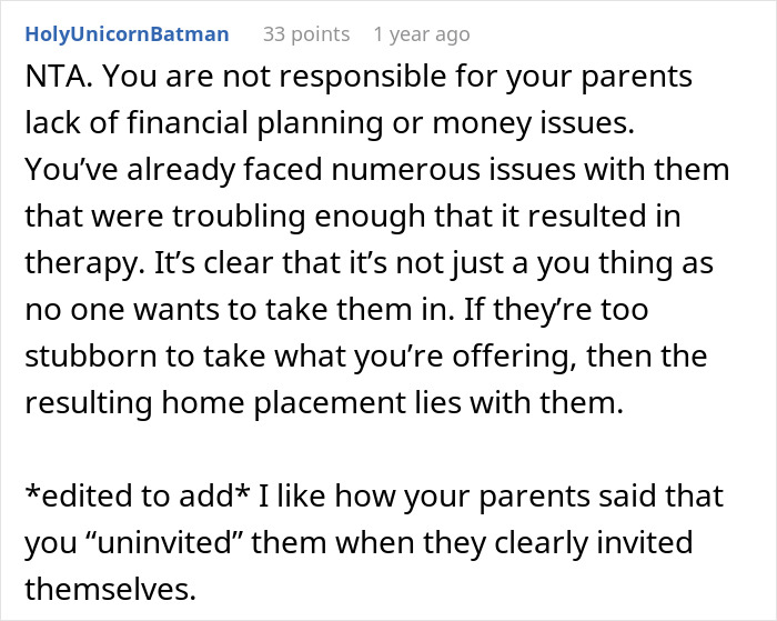 Woman Refuses To Let Homeless Parents Occupy Her Pet Room, Wonders If She's Being Cruel Woman Refuses To Let Homeless Parents Occupy Her Pet Room, Wonders If She's Being Cruel