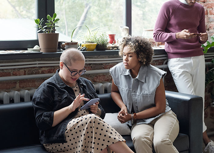 30 Bad Habits That A Shocking Amount Of People Have