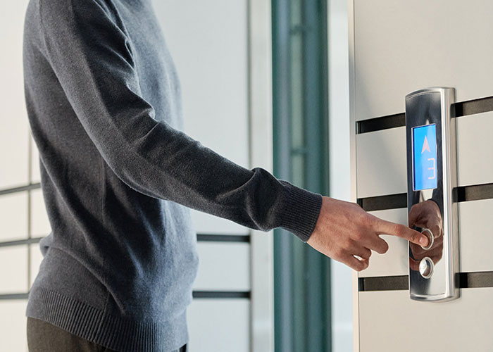 30 Bad Habits That A Shocking Amount Of People Have