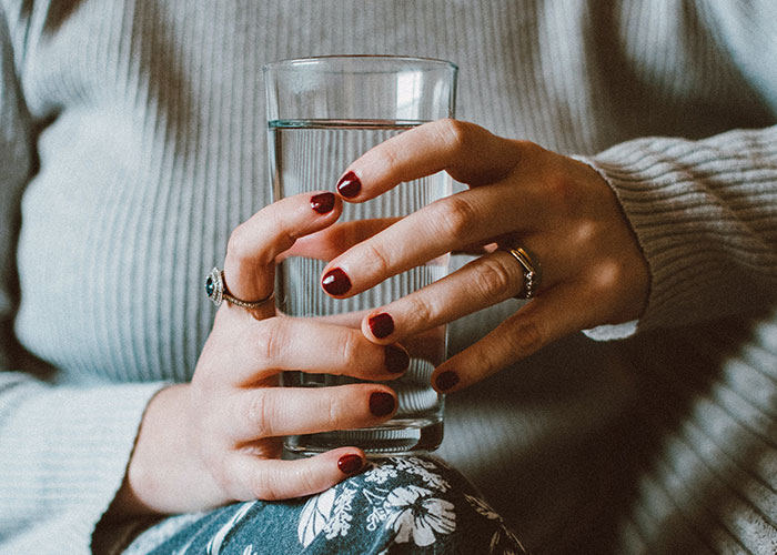 30 Bad Habits That A Shocking Amount Of People Have