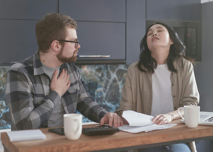 30 Bad Habits That A Shocking Amount Of People Have