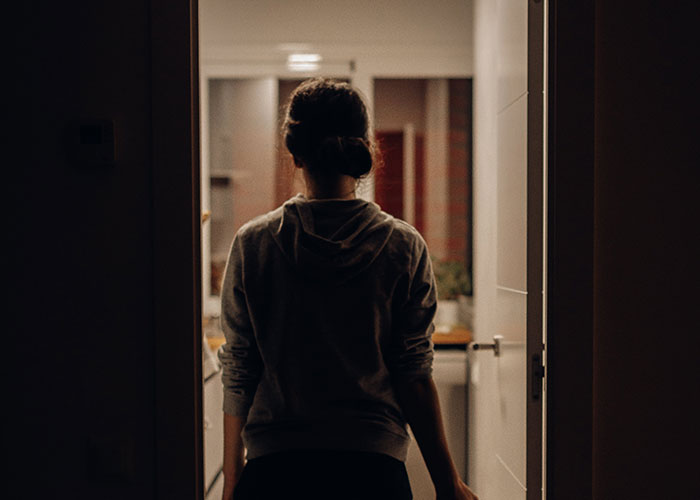 30 Bad Habits That A Shocking Amount Of People Have