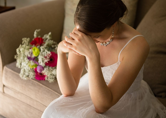 Guy Publicly Exposes Cousin To Prove He&rsquo;s Right, Asks If He Went Too Far After He Gets Fired