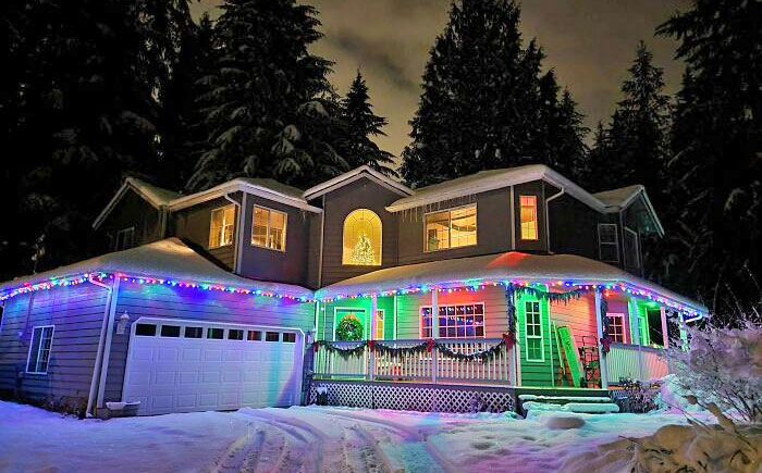 Which Of These Two Christmas Multicolor Light Strings Do You Prefer?