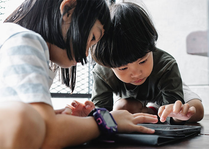 30 Outdated Parenting Myths That Too Many People Still Take For Fact