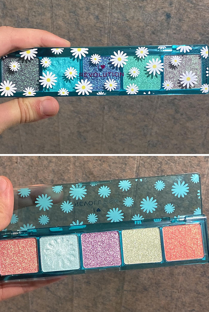 Compré esto especificamente por la sombra azul de en medio