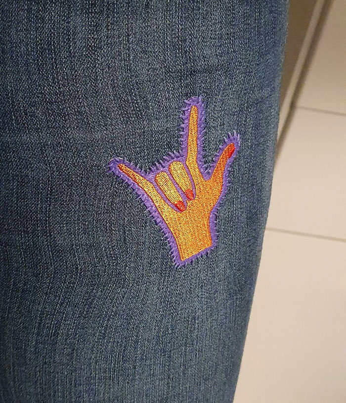 Una mancha que no salía en los vaqueros, pues arreglado con un parche