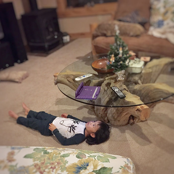 It Took Me A Minute To Comprehend That My 5-Year-Old Had Invented A New Hands-Free iPad Technology