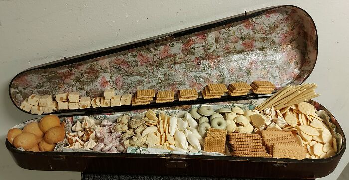 When The Cookie Tin At Grandma's House Is Full Of Violin Instead Of Sewing Supplies