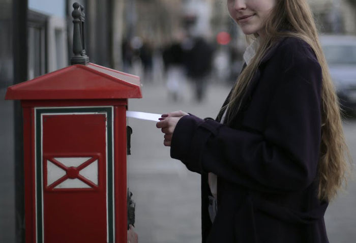 &ldquo;Sip Some Grow-Up Juice&rdquo;: Woman Complains About Only Getting 2 Gifts Via Charity, Gets Backlash