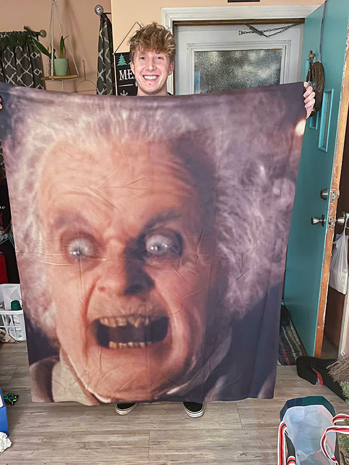 How Do You All Like My Gift This Year?