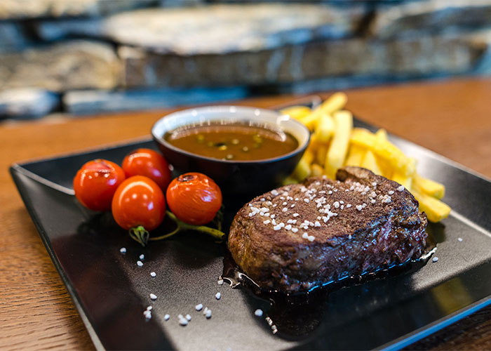 “What’s A Word That Someone Horribly Mispronounced That You Still Remember?” (30 Answers)