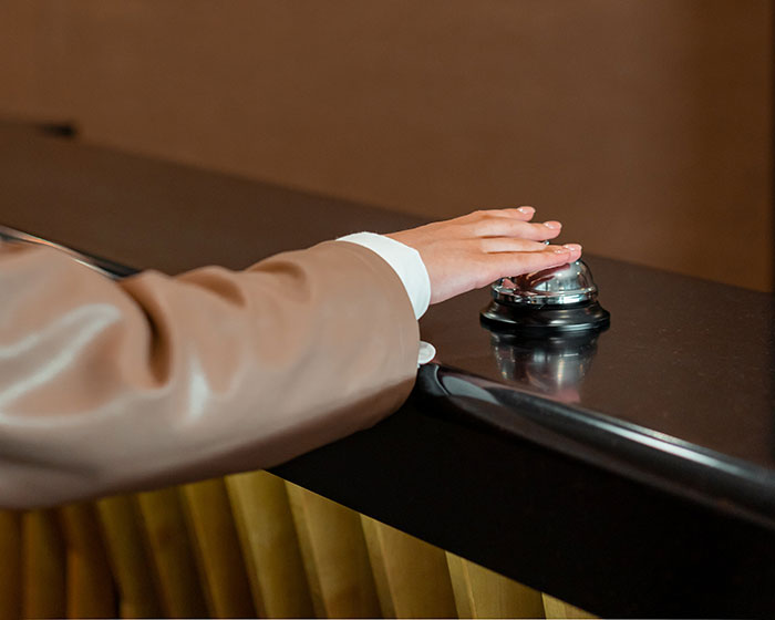 Guests Think They Can Outsmart Their Hotel, Are Shocked To See Their Bags Packed At The Front Desk