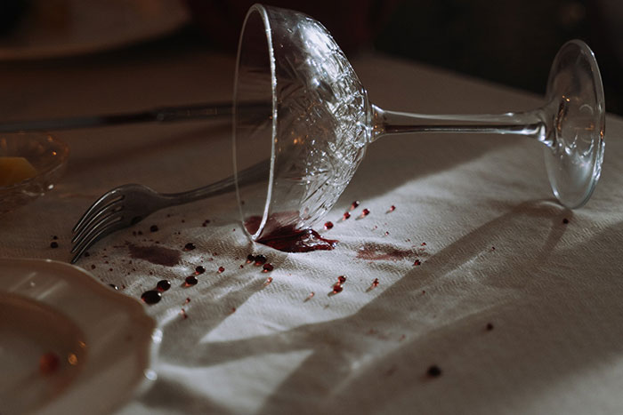 30 Hotel Workers Reveal The Disturbing Or Wild Incidents They've Witnessed On The Job