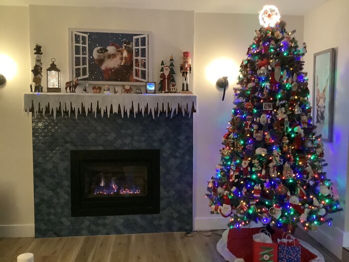 It’s That Time Of Year Again. Merry Christmas