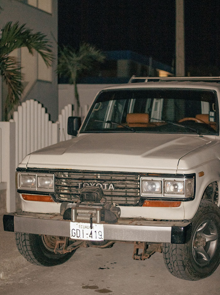 50 “Obsolete” Bits Of Technology People Refuse To Stop Using