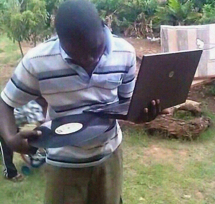 50 Of The Most Bizarre Pics That Got Posted On This No Context Instagram Page