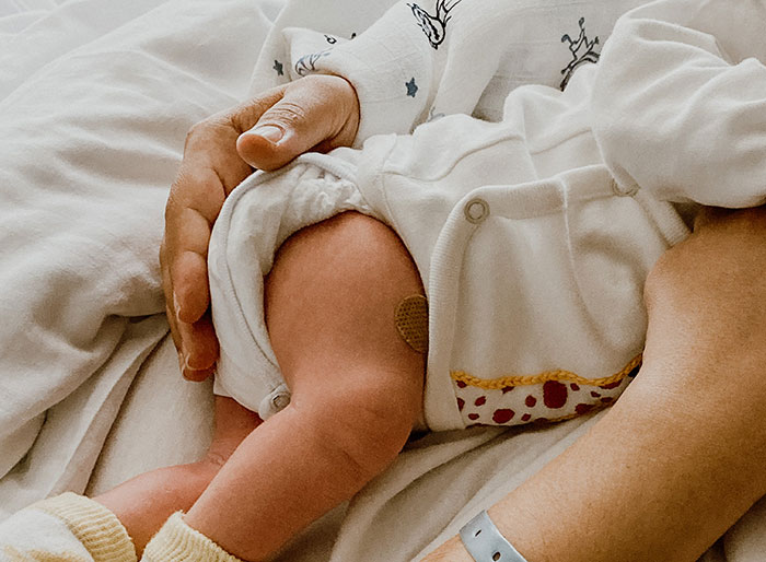 Woman Shares Her Delusional Parents Want Her To Have A C-Section So It Will Fit Their Plans