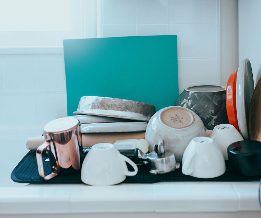 Hey Pandas, AITA For Confronting My Roommate About Leaving Clutter In The Kitchen? Hey Pandas, AITA For Confronting My Roommate About Leaving Clutter In The Kitchen?