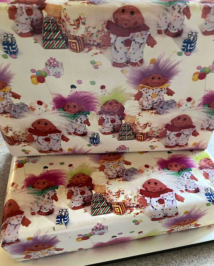 Treasure Troll Christmas Wrap
