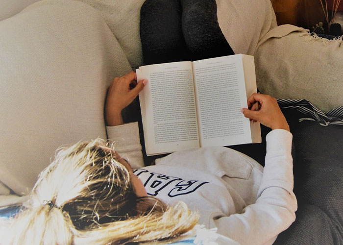 50 “Obsolete” Bits Of Technology People Refuse To Stop Using