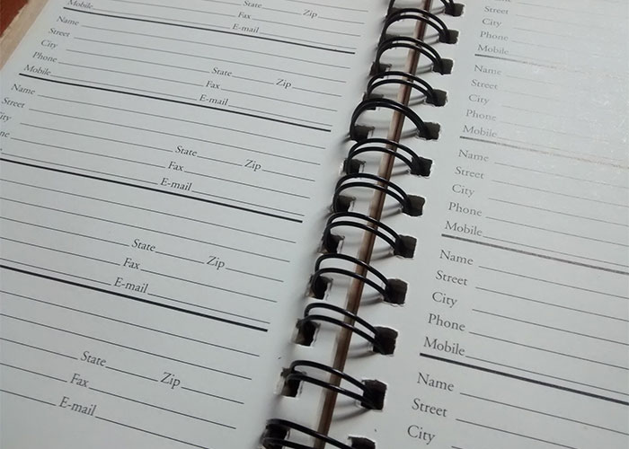 50 “Obsolete” Bits Of Technology People Refuse To Stop Using