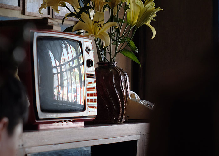 50 “Obsolete” Bits Of Technology People Refuse To Stop Using