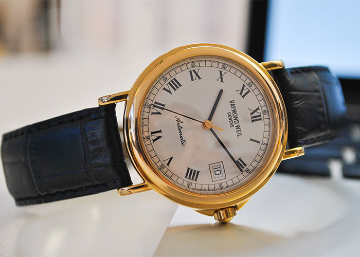 50 “Obsolete” Bits Of Technology People Refuse To Stop Using